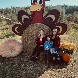 Meet your Posher, Nikki